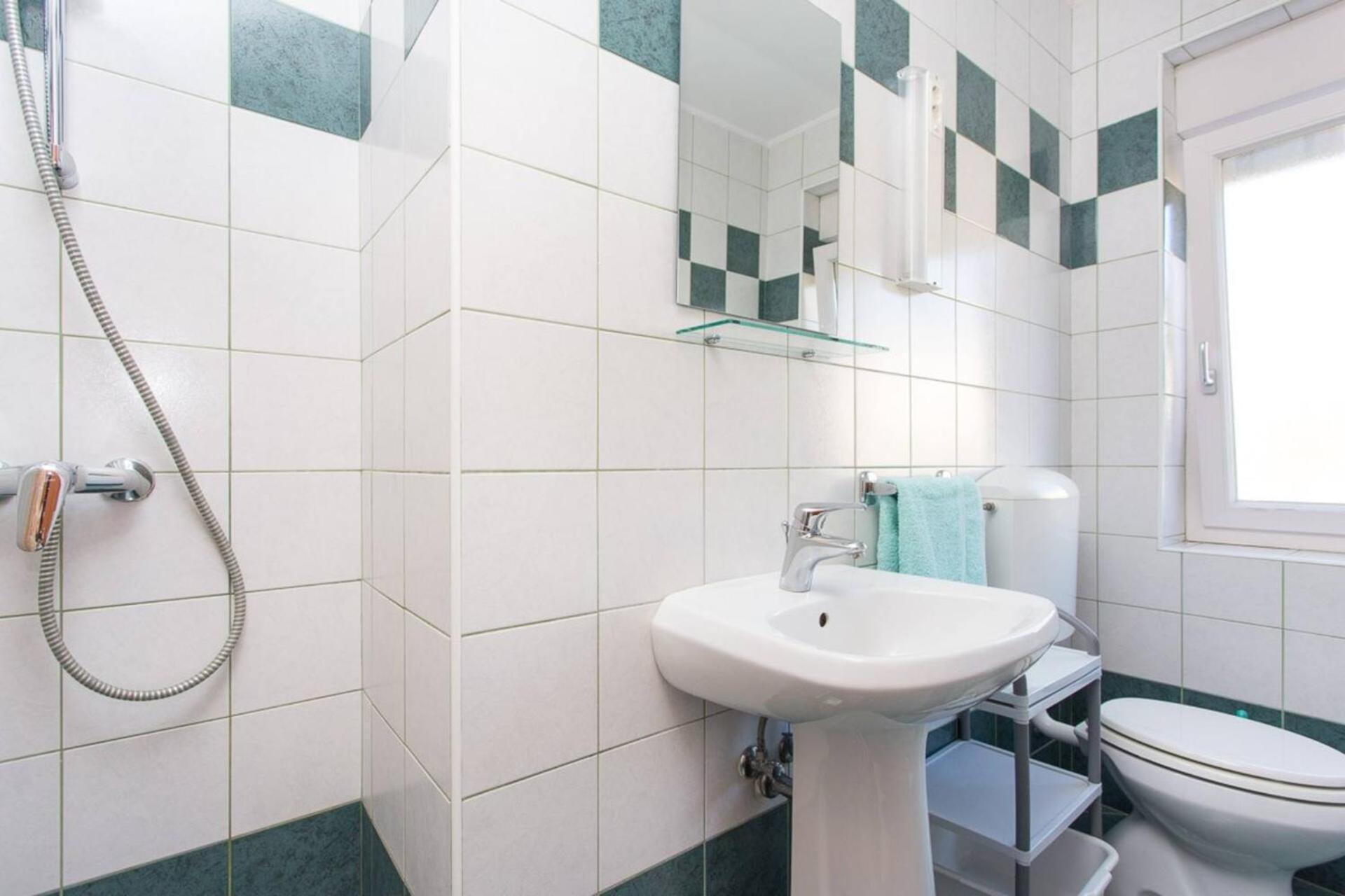 Guest house Zic - Mrakovcic Baska (Krk)